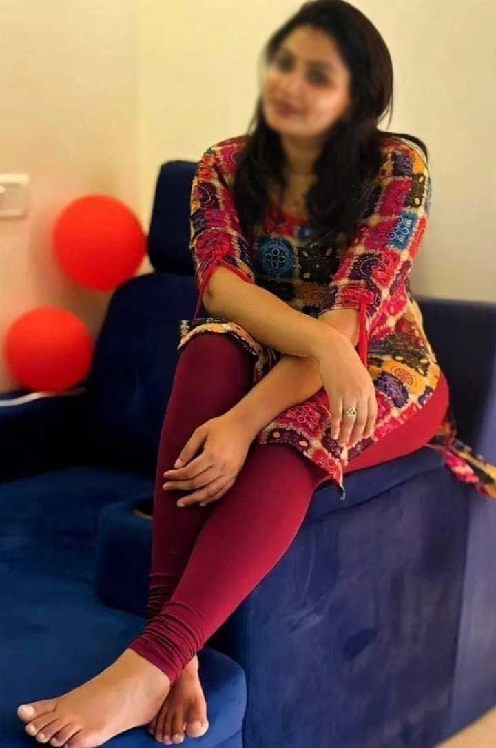 sexy desi girl escort in salwar suit